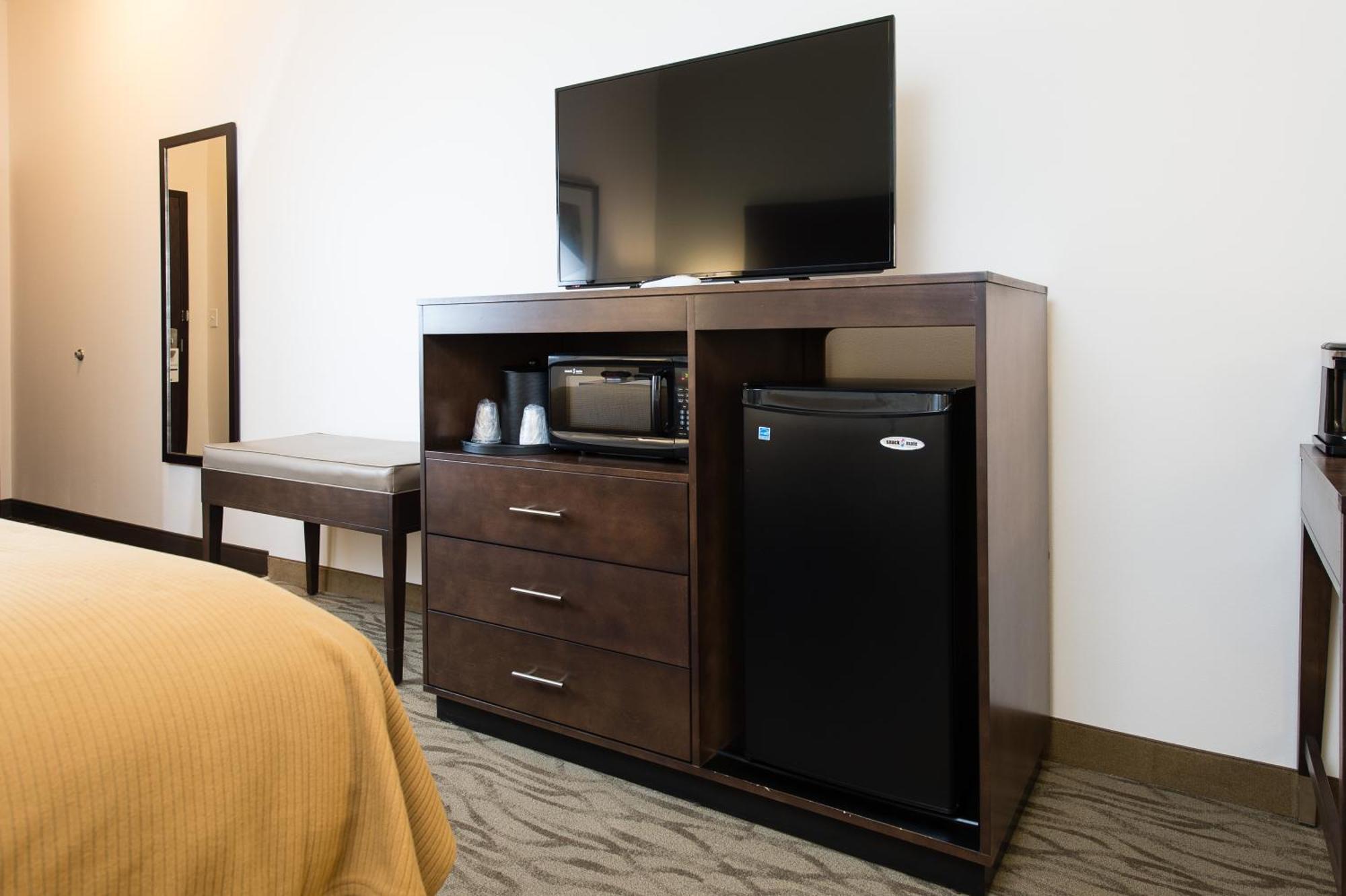 Express & By Ihg Hotel