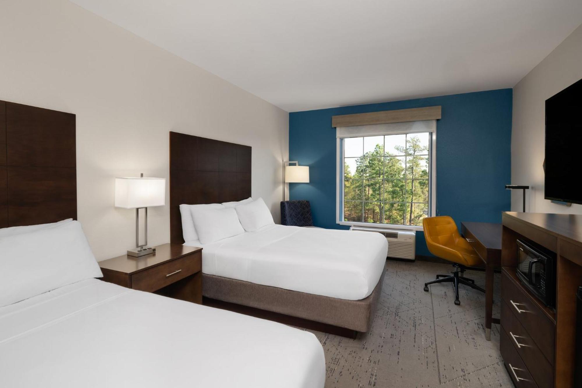 Hotel Express & By Ihg 4*