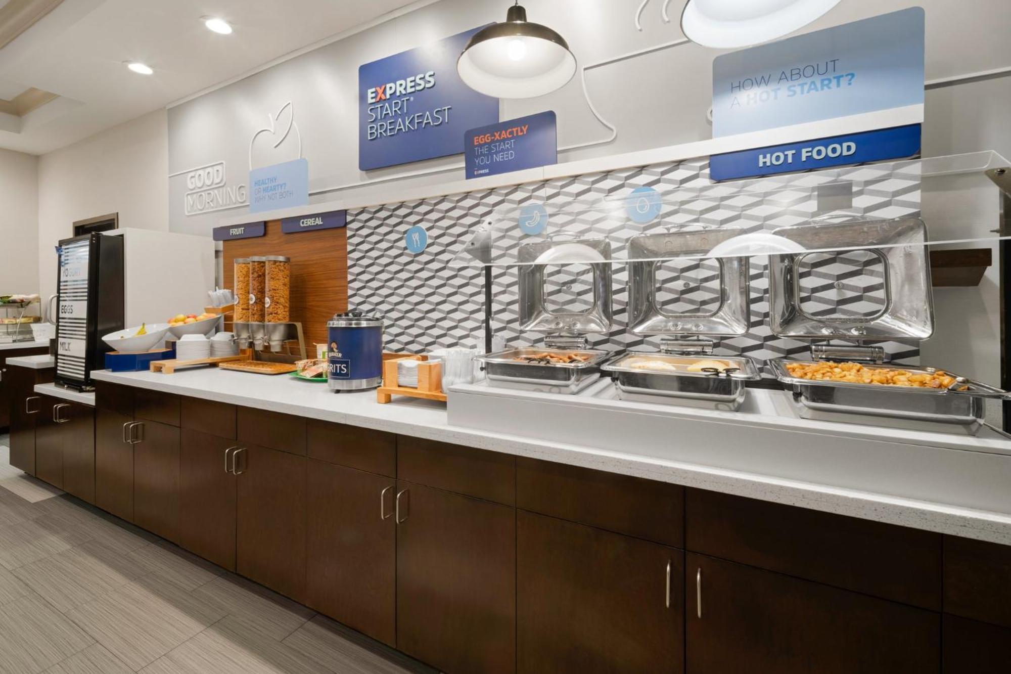 Express & By Ihg