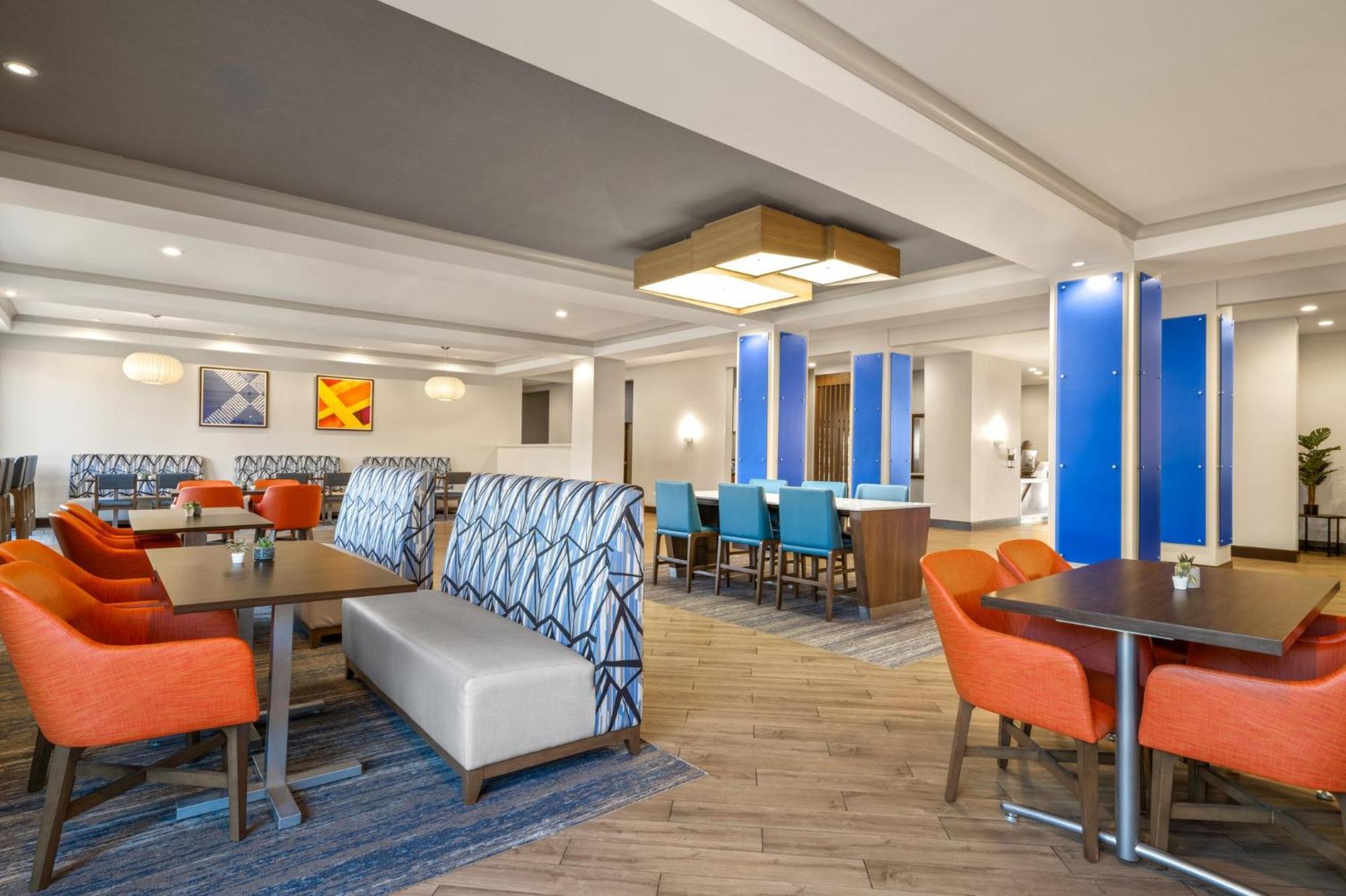 Hotel Express & By Ihg 4*